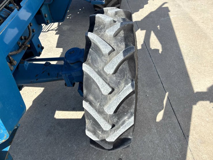 new-holland-2120-image-48