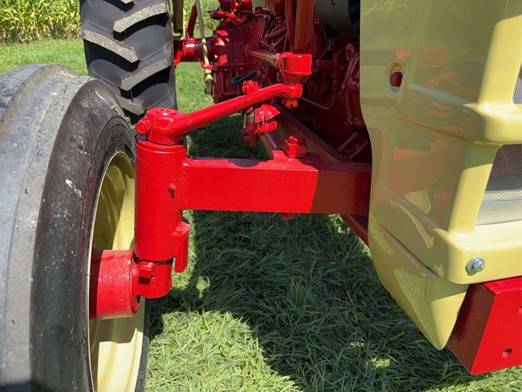 cockshutt-550-image-30