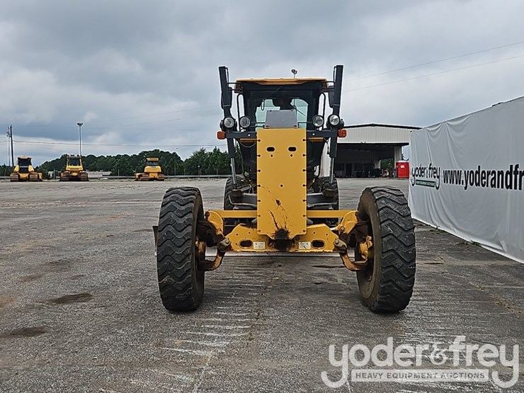 2019-deere-670g-image-8