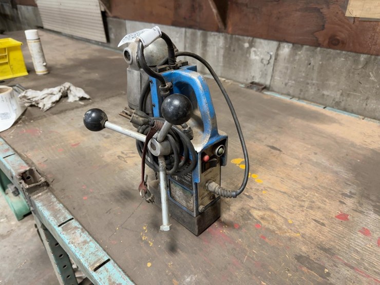 hougen-10904-magnetic-drill-press-image-2