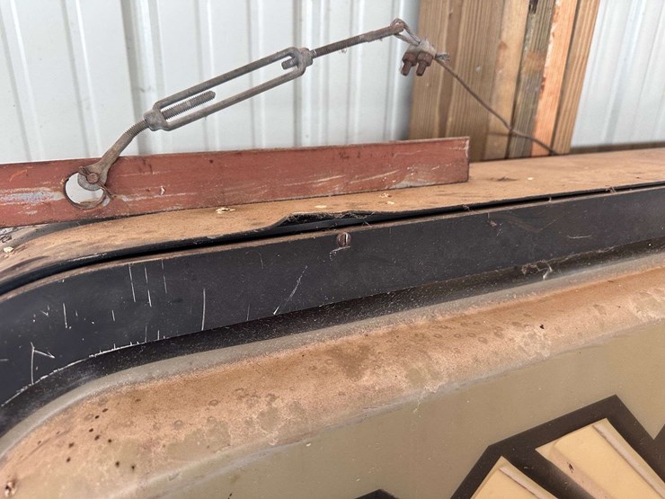 white-farm-equipment-lighted-double-sided-bubble-sign-image-12