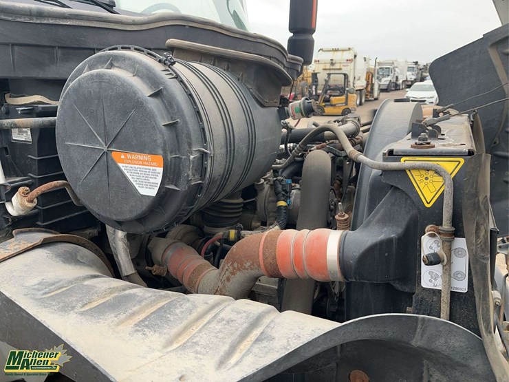 2010-international-durastar-4400-image-19