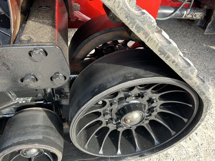 2013-case-ih-steiger-550-hd-image-48