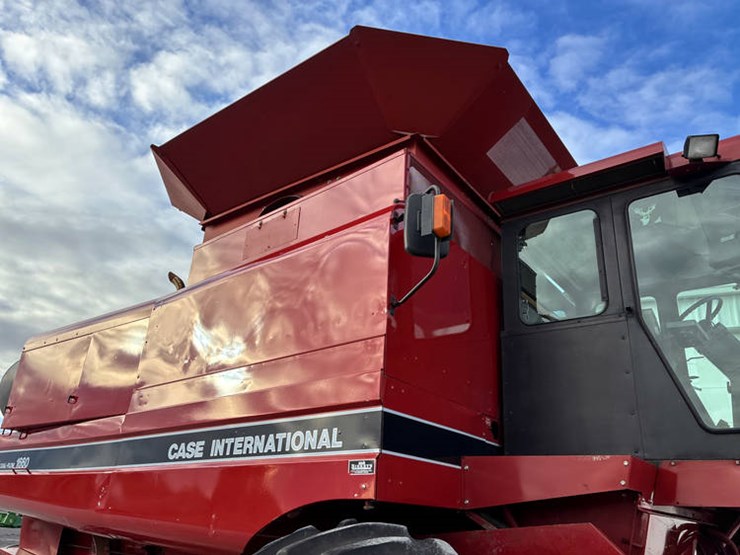 1990-case-ih-1660-image-14