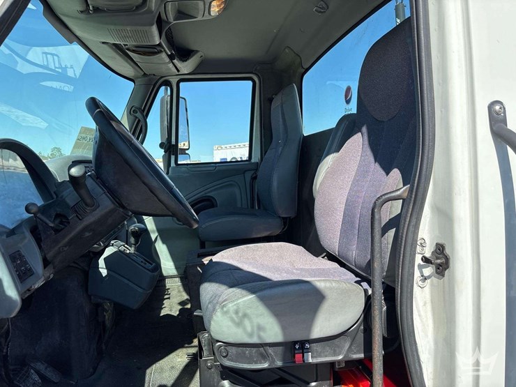 international-durastar-4300-image-16