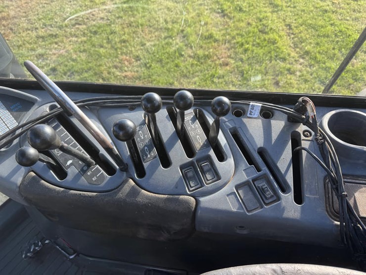 john-deere-11-image-46