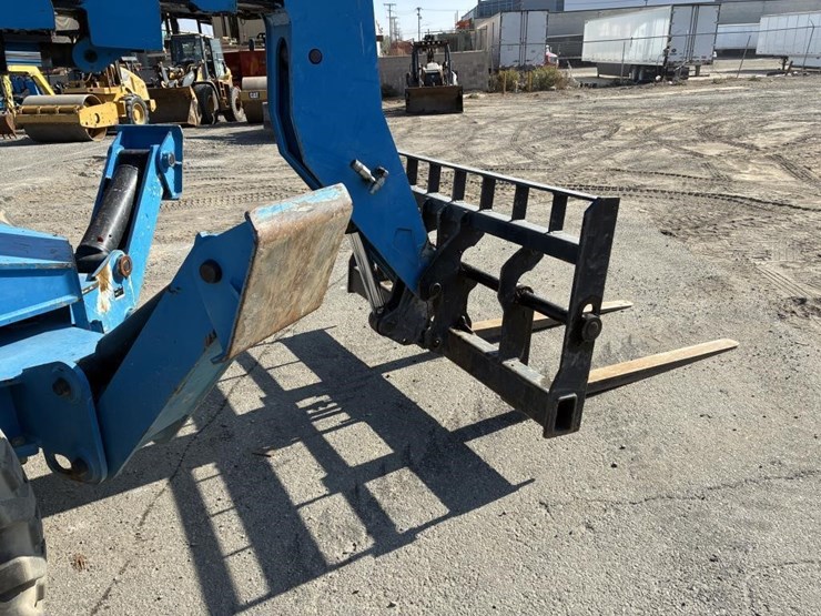 2016-genie-gth1056-image-6