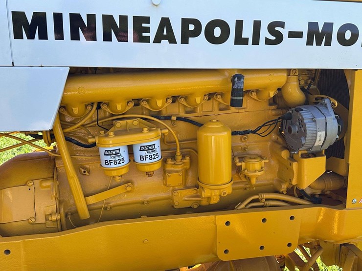 minneapolis-moline-g750-image-42