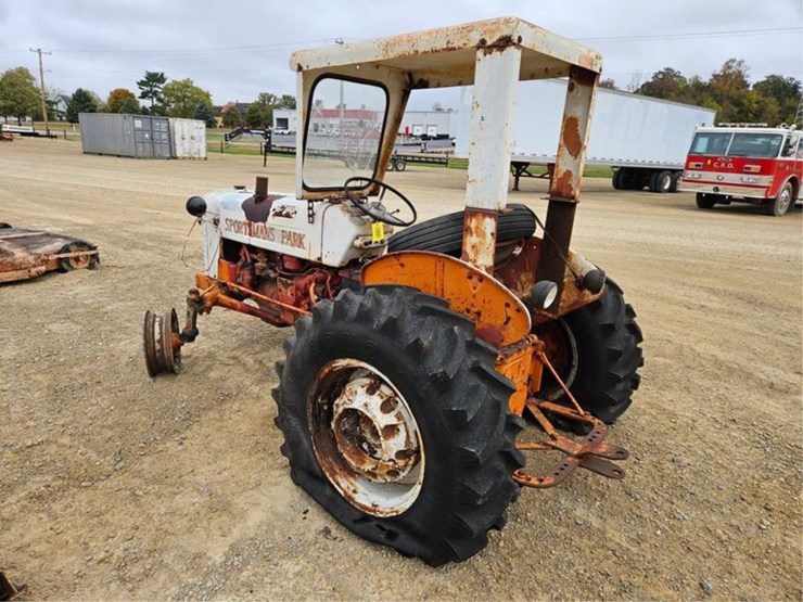 #3097-•-ih-wd4-tractor-image-3