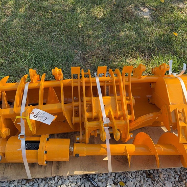 Mini Excavator Attachment Set (8-Piece Kit)