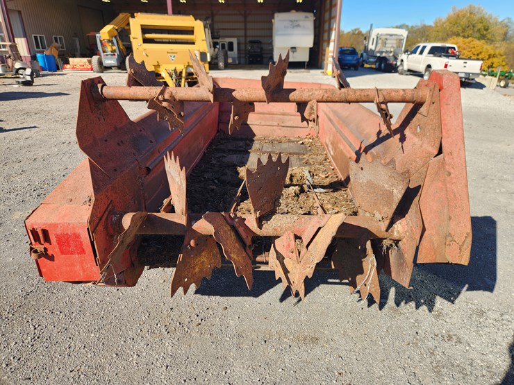 new-holland-213-image-6