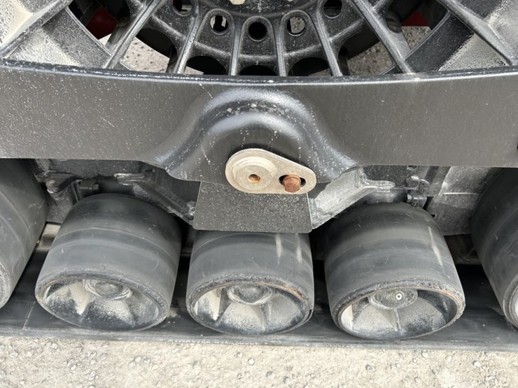 2013-case-ih-steiger-550-image-56