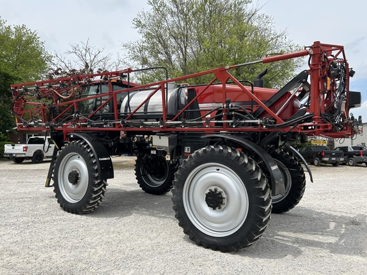 2014-case-ih-3200b-image-25