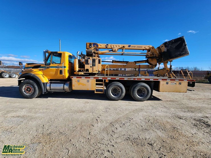 2009-international-workstar-7500-image-2