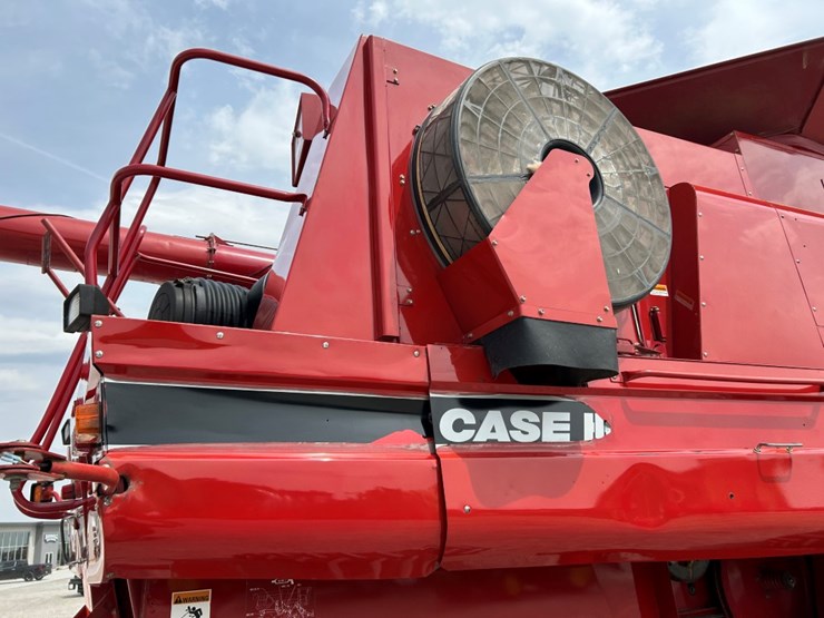 2006-case-ih-2388-image-29