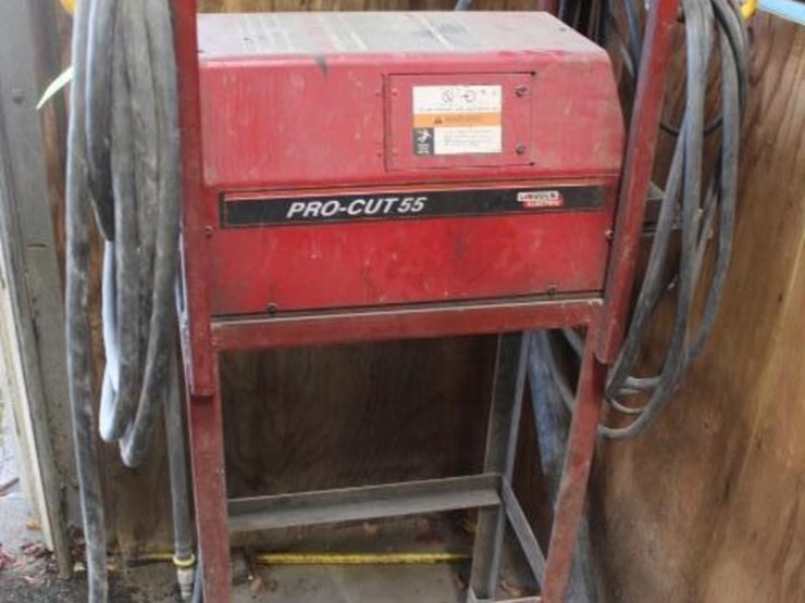 lincoln-pro-cut-55-amp-plasma-cutter-image-2