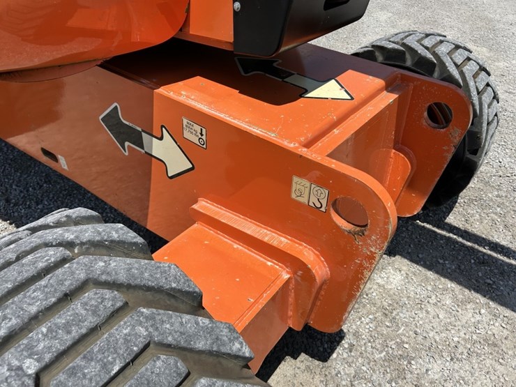 2008-jlg-800a-image-36