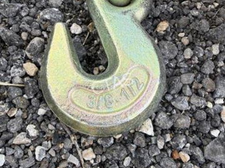 #57-•-(2)-3/8"-20'-chains-&-(1)-9,200-lb-boomer-image-2