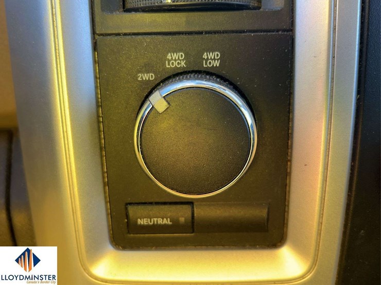 2011-ram-1500-slt-image-10