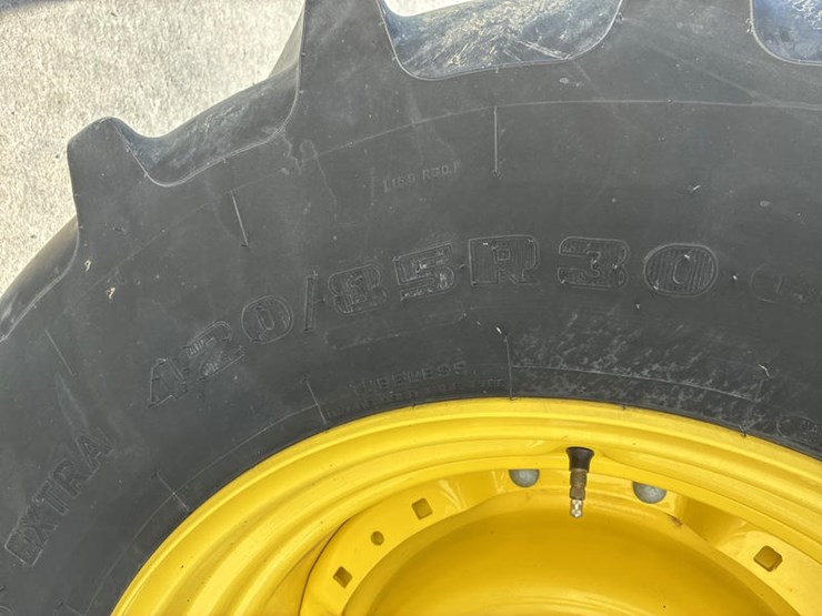 2023-john-deere-6175m-image-46