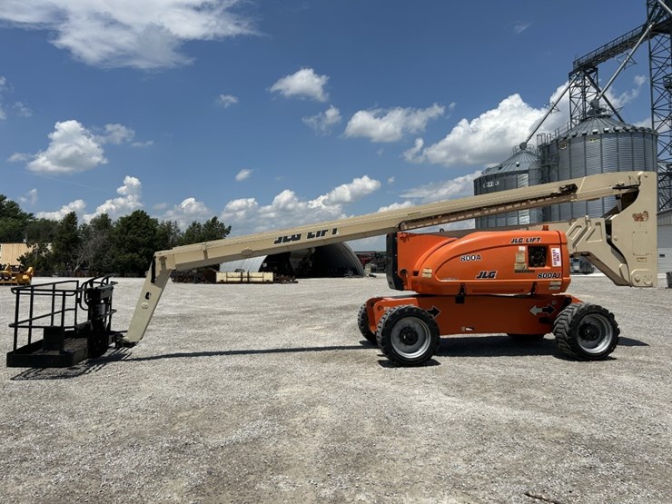 2008-jlg-800a-image-2