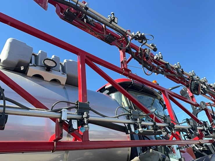 2023-case-ih-4350-patriot--sprayer-image-111
