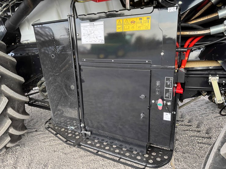 2023-case-ih-8250-image-66