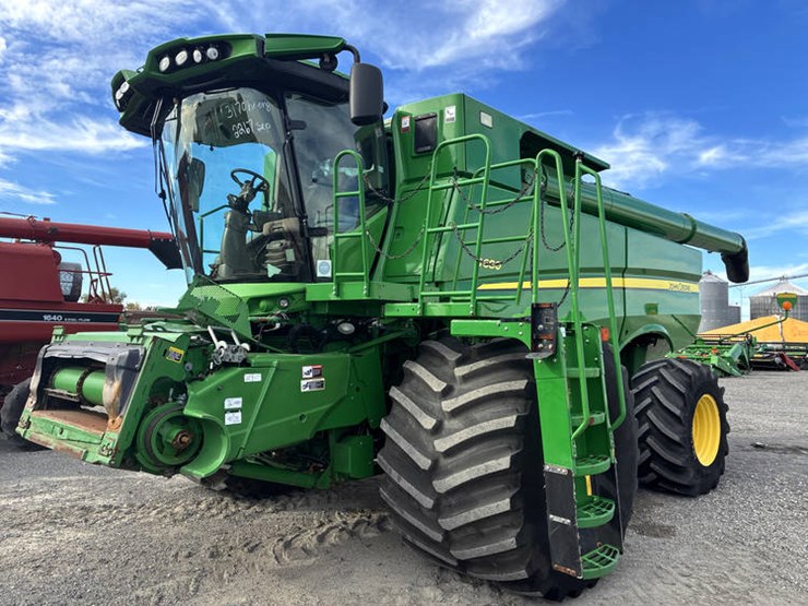 2014-john-deere-s680-image-2