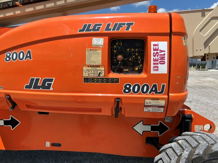 2008-jlg-800a-image-11