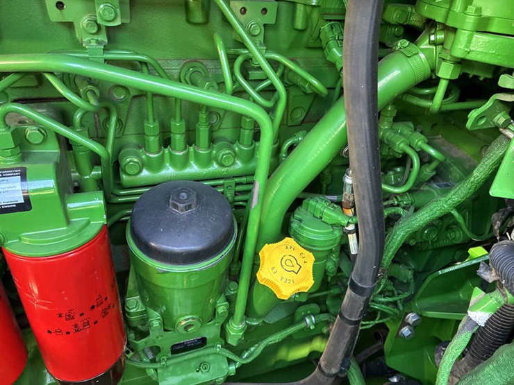 2013-john-deere-s670-image-95