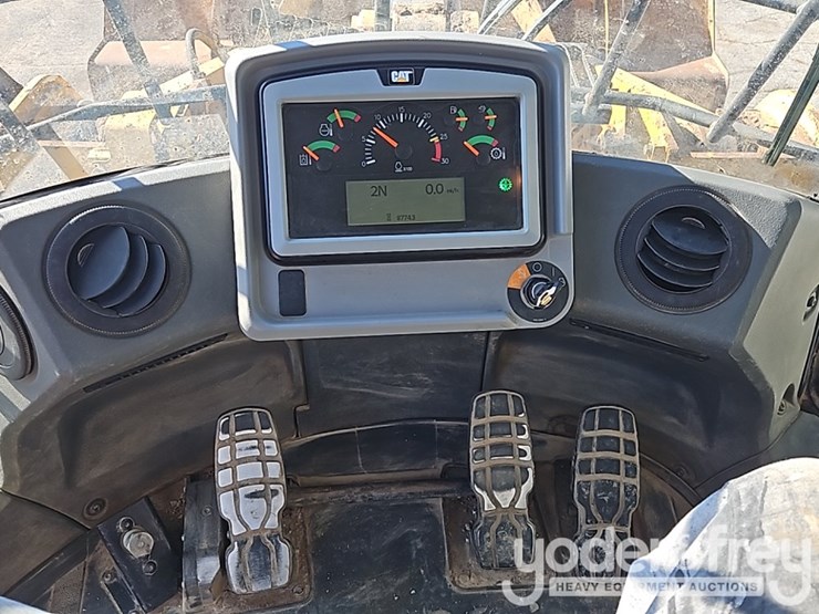 2017-caterpillar-966m-image-50