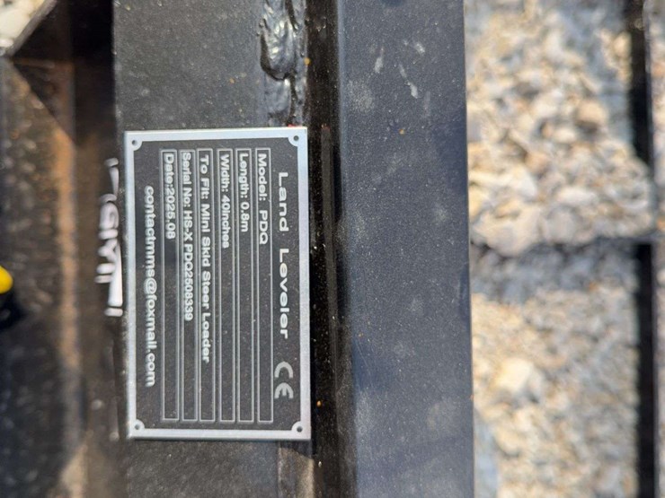 mini-skid-steer-land-leveler-image-4