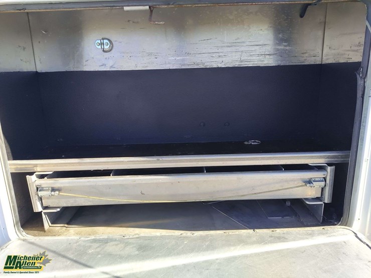 2016-gmc-sierra-3500hd-image-21