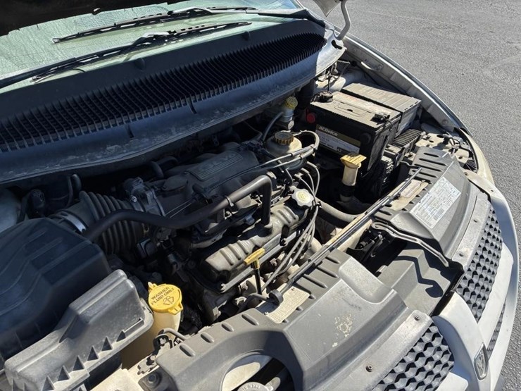 2002-dodge-grand-caravan-image-7