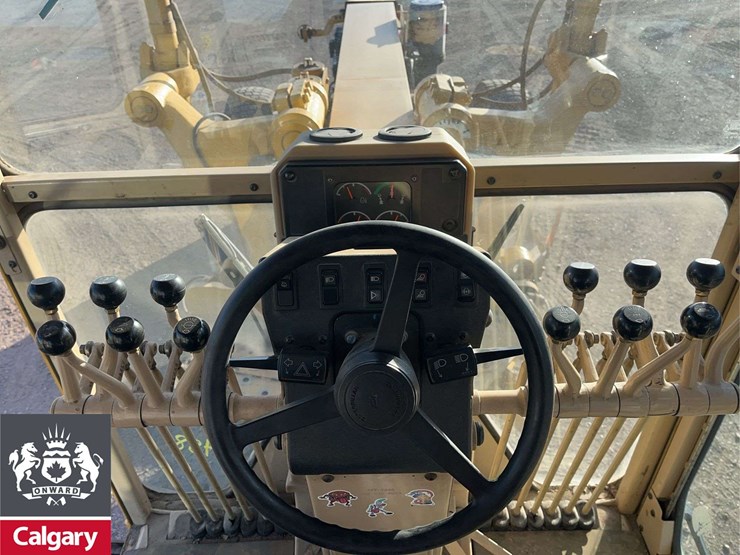 caterpillar-140h-image-12