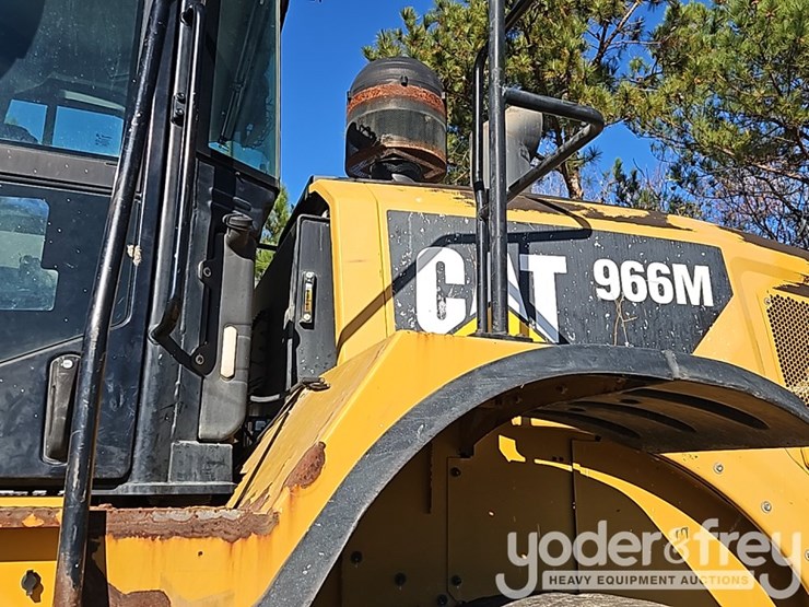 2017-caterpillar-966m-image-25