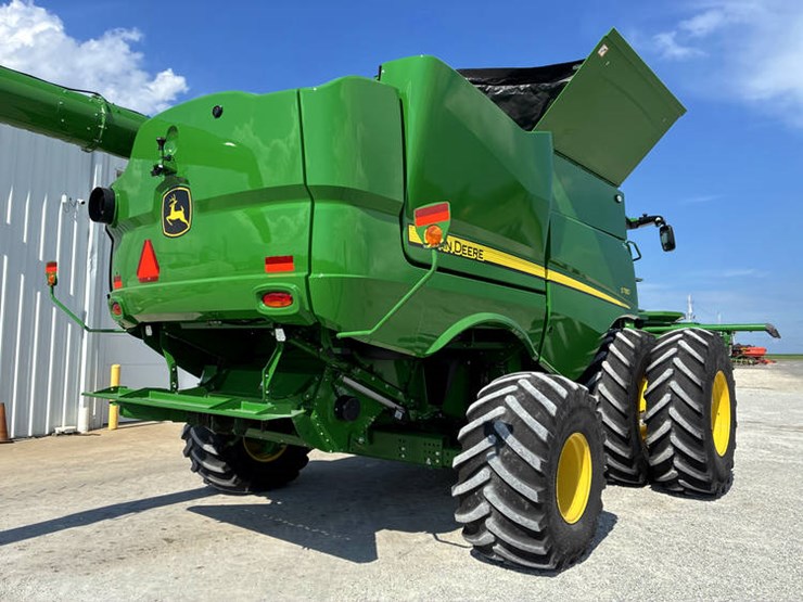 2023-john-deere-s780-image-6
