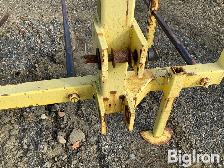 4-tine-square-bale-spear-image-4