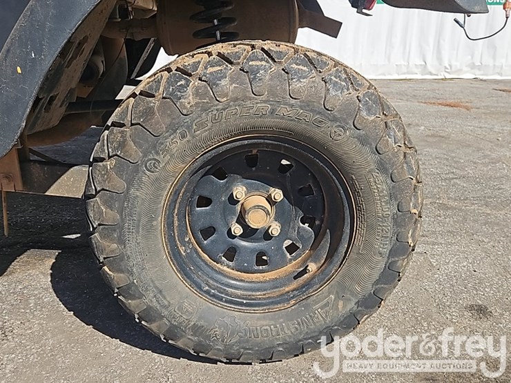 2020-club-car-carryall-1700-image-8