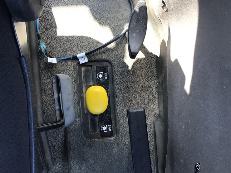 2001-renault-cergos-355-image-18