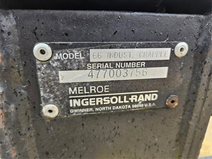 #3103-•-66"-grapple-bucket-image-12