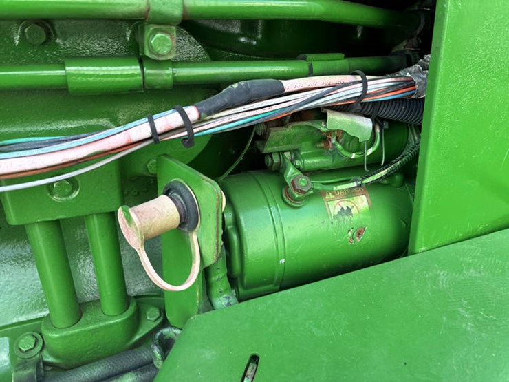 1994-john-deere-4560-image-33