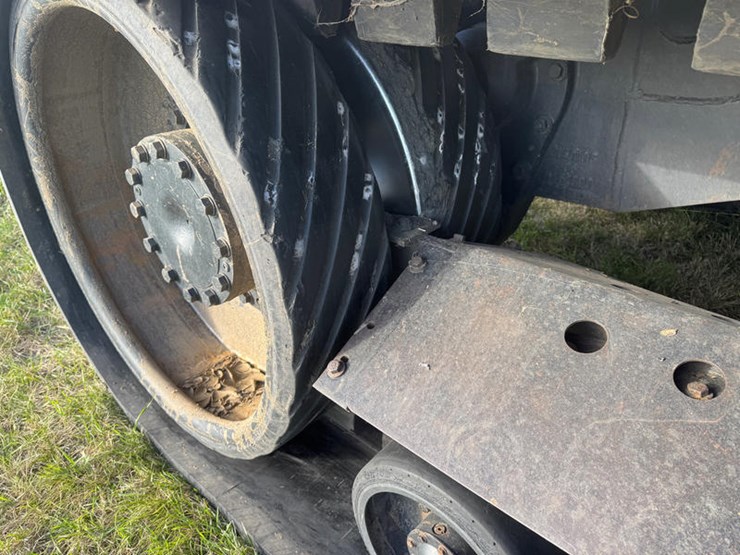 john-deere-11-image-25