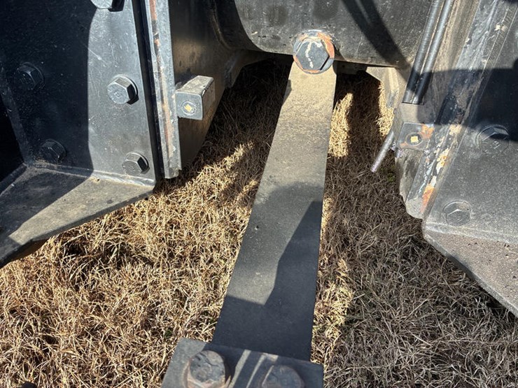 #114632-•-cat-85e-#6js00405-image-27