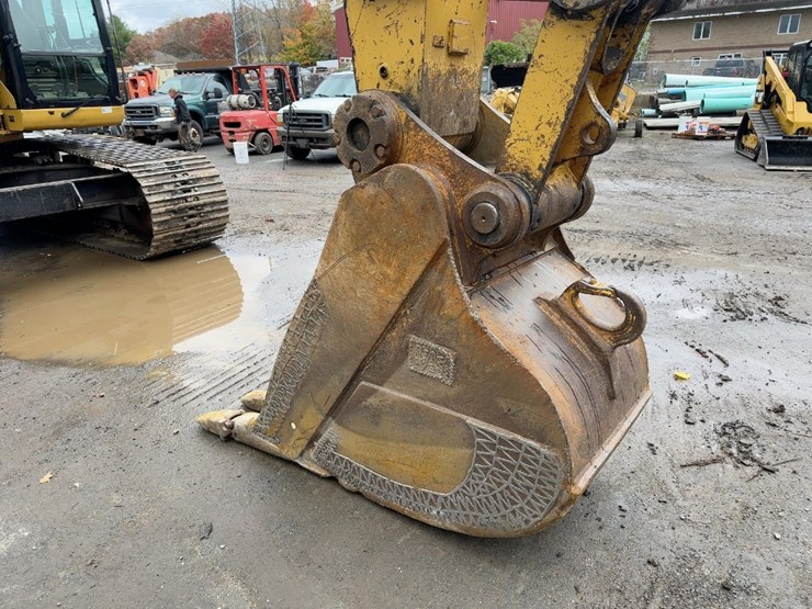 2008-caterpillar-330dl-hydraulic-excavator-image-8