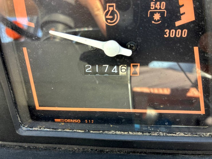 new-holland-2120-image-77