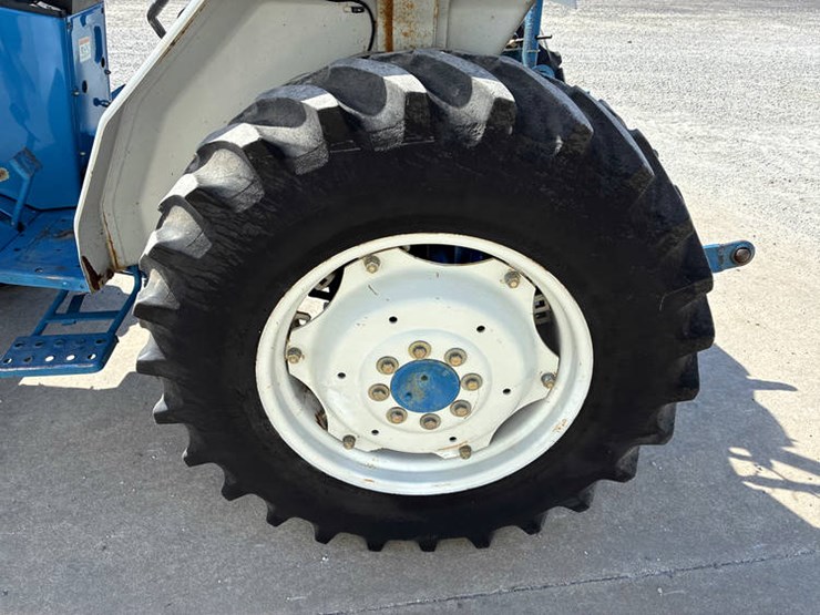 new-holland-2120-image-64