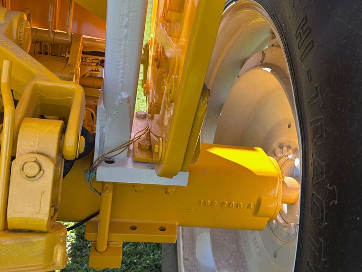 minneapolis-moline-g940-image-33