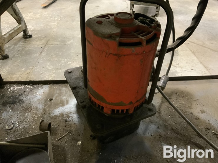 gates-mobilecrimp-4-20-hydraulic-hose-crimper-&-dewalt-chop-saw-image-15