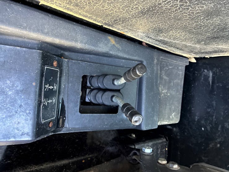 2015-caterpillar-tl943c-image-67